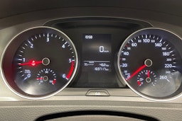 musta Volkswagen Golf 2014 kuva 12.