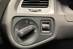 musta Volkswagen Golf 2014 kuva 16.