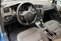 sininen Volkswagen Golf 2014 kuva 7.
