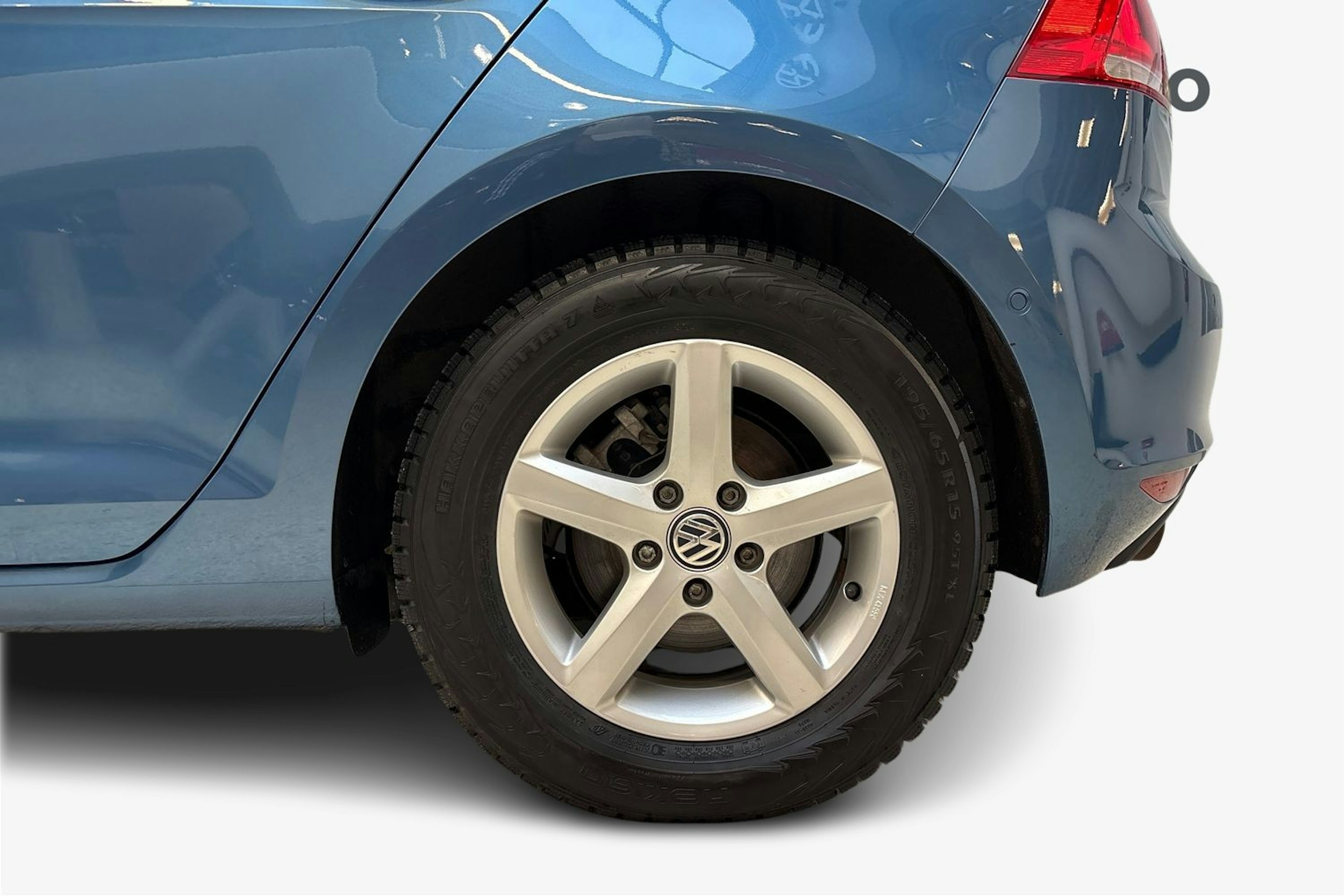 sininen Volkswagen Golf 2014 kuva 11.