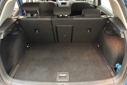 sininen Volkswagen Golf 2014 kuva 15.