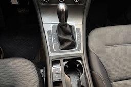 sininen Volkswagen Golf 2014 kuva 20.