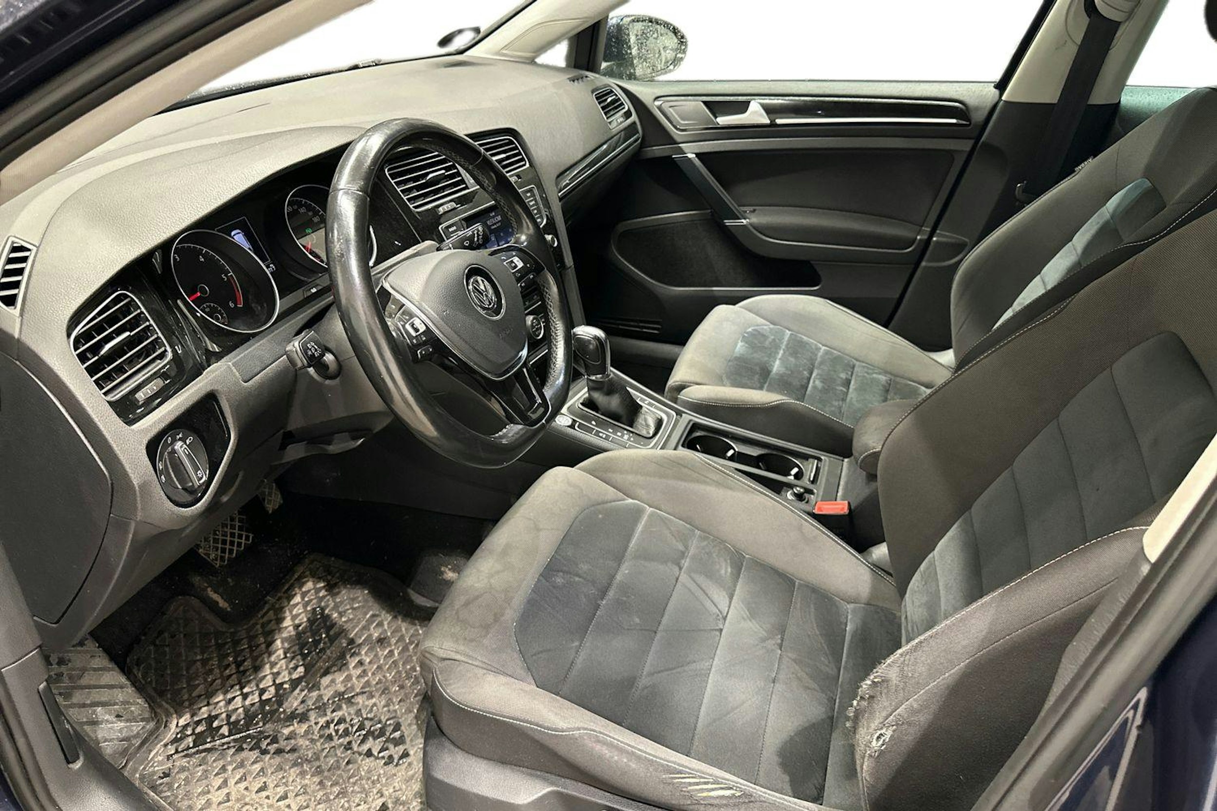 sininen Volkswagen Golf 2014 kuva 3.