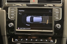 valkoinen Volkswagen Golf 2014 kuva 23.