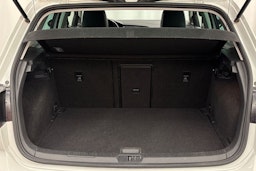 valkoinen Volkswagen Golf 2014 kuva 25.