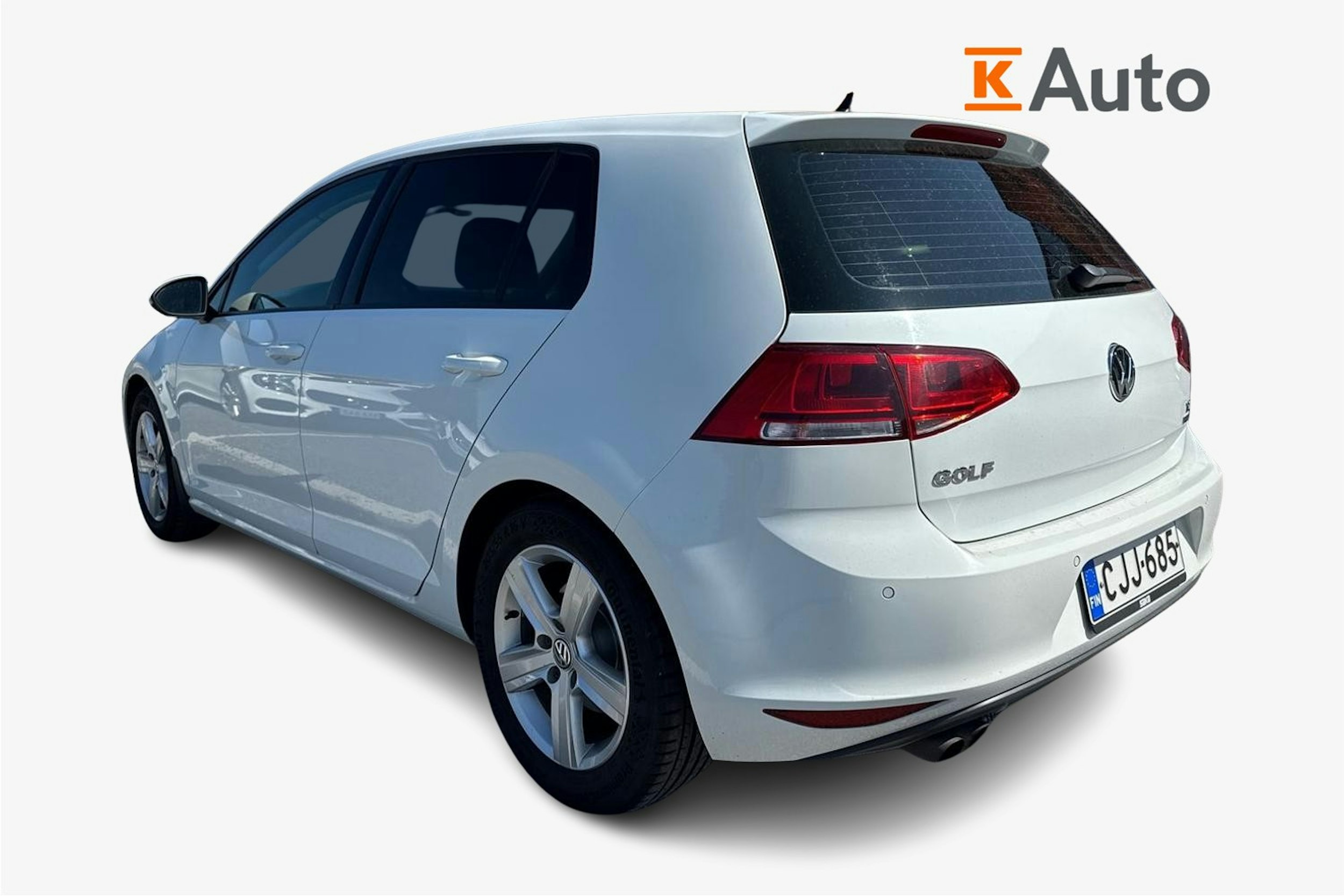 valkoinen Volkswagen Golf 2014 kuva 2.
