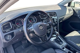 valkoinen Volkswagen Golf 2014 kuva 3.