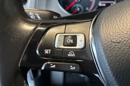 Punainen Volkswagen GOLF 2014 kuva 16.