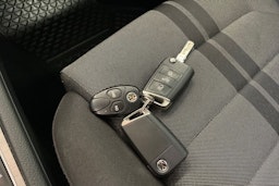 harmaa Volkswagen Golf 2014 kuva 16.