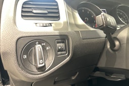 musta Volkswagen Golf 2014 kuva 15.