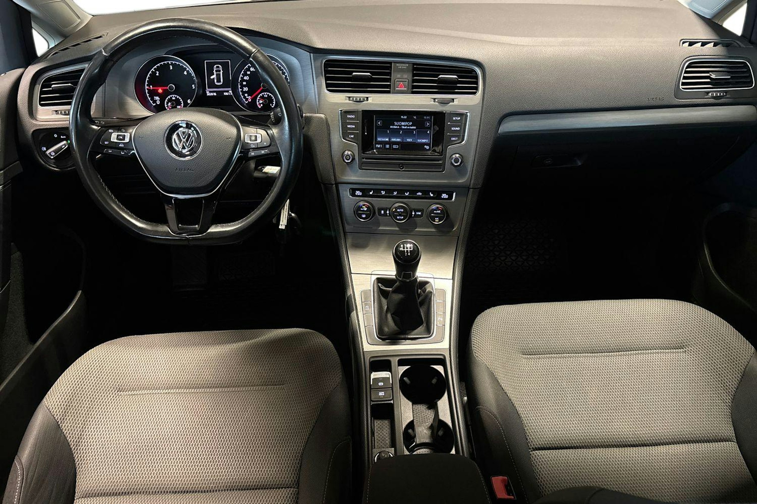 Harmaa Volkswagen GOLF 2014 kuva 7.