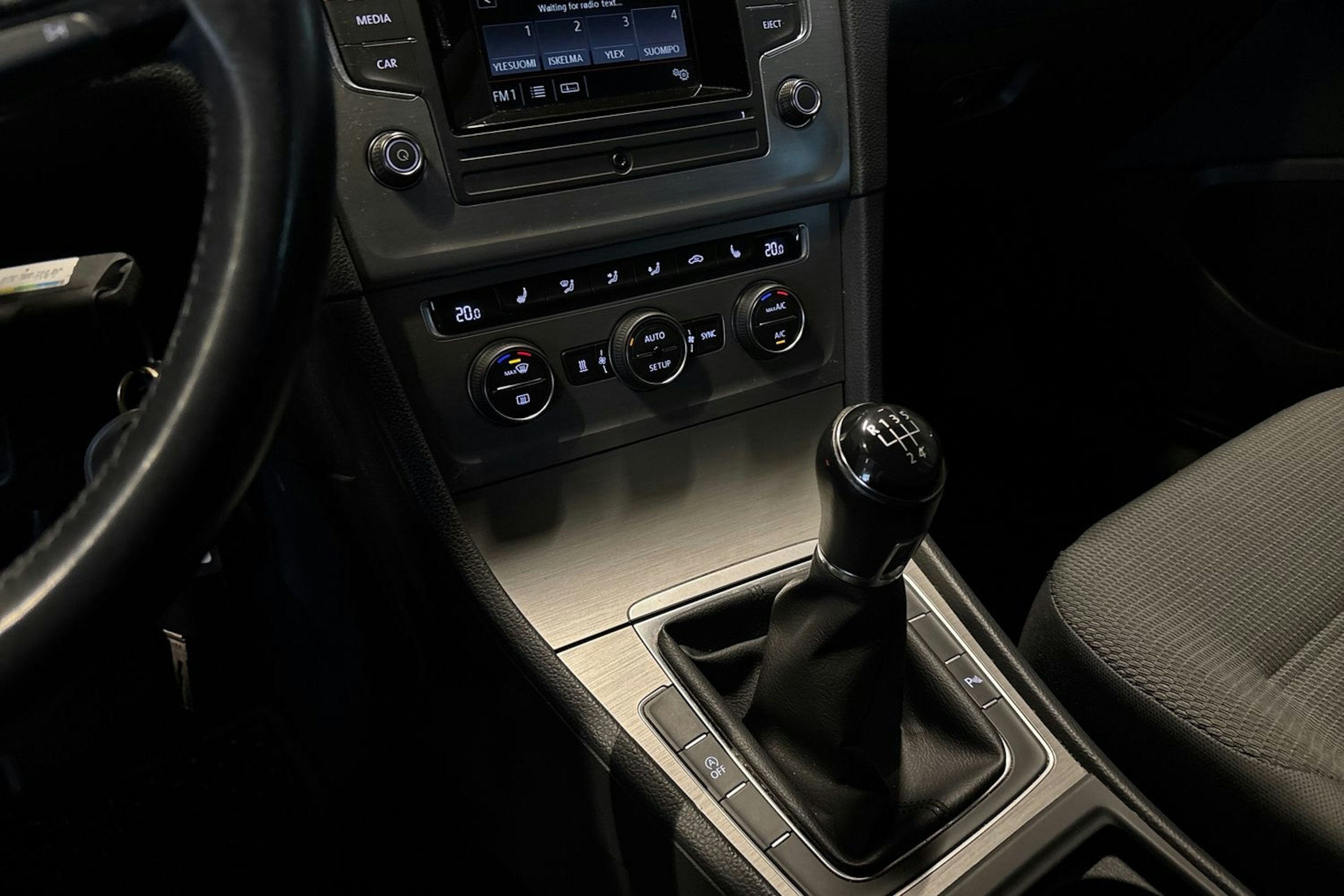 Harmaa Volkswagen GOLF 2014 kuva 14.