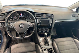 Sininen Volkswagen GOLF 2014 kuva 9.