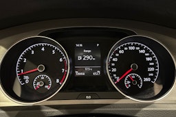 punainen Volkswagen Golf 2015 kuva 17.