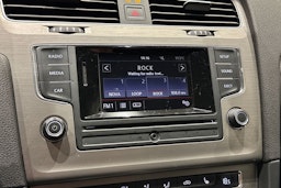 punainen Volkswagen Golf 2015 kuva 18.