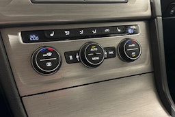 punainen Volkswagen Golf 2015 kuva 21.