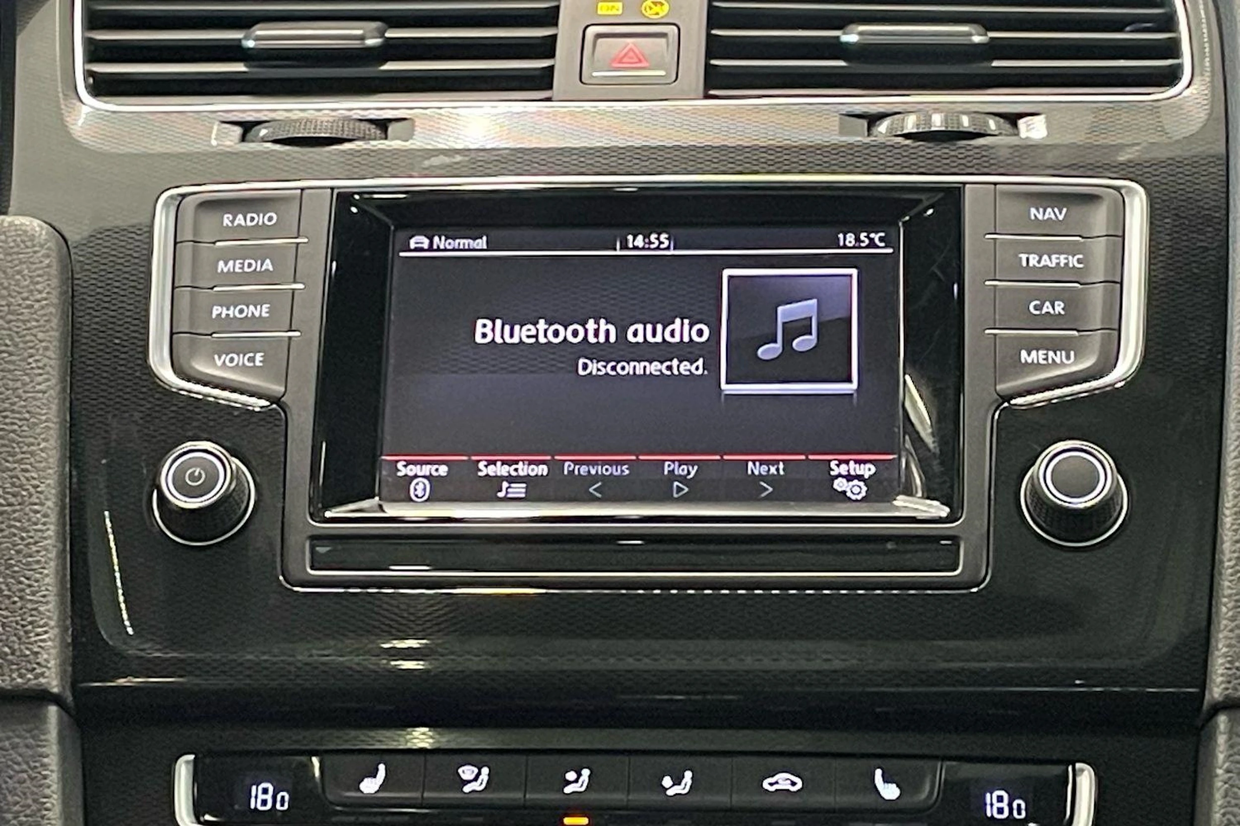 valkoinen Volkswagen Golf 2014 kuva 18.