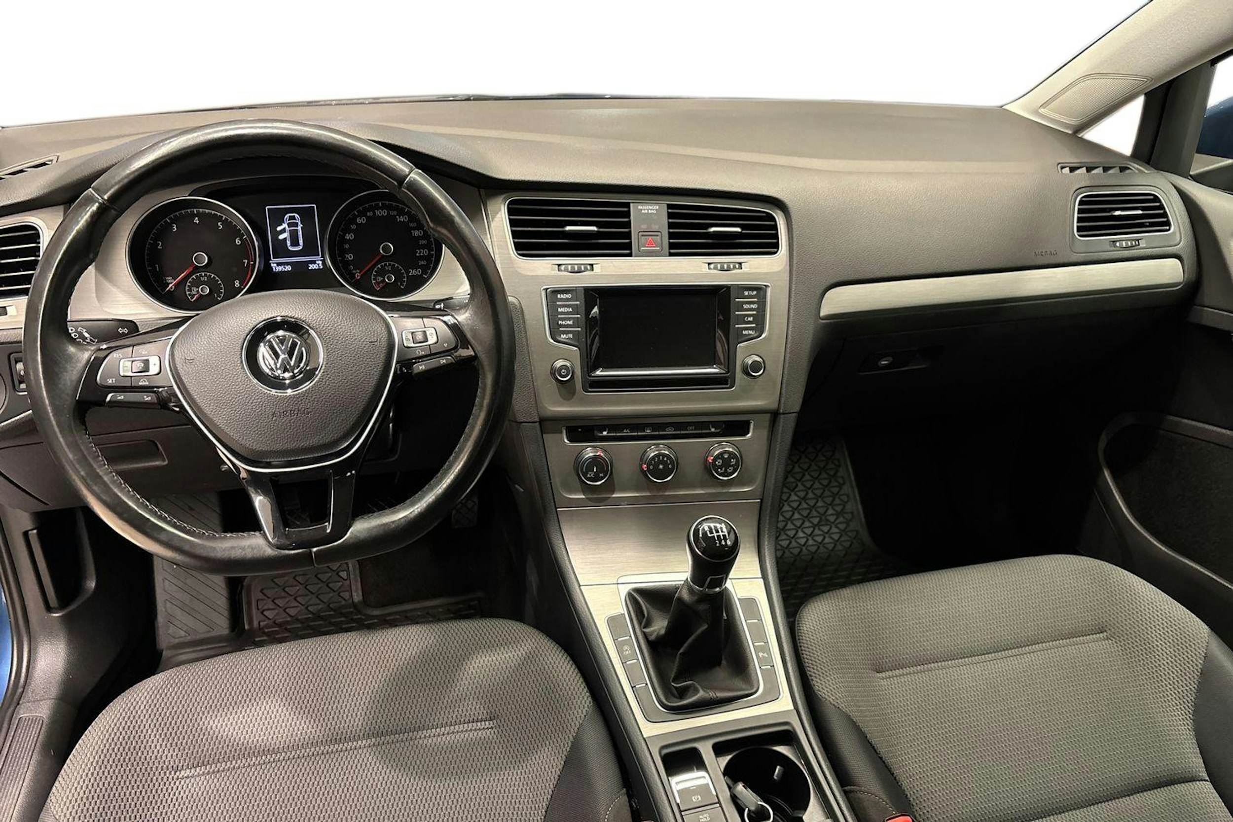sininen Volkswagen Golf 2014 kuva 9.