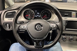 sininen Volkswagen Golf 2014 kuva 17.