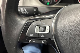 sininen Volkswagen Golf 2014 kuva 18.