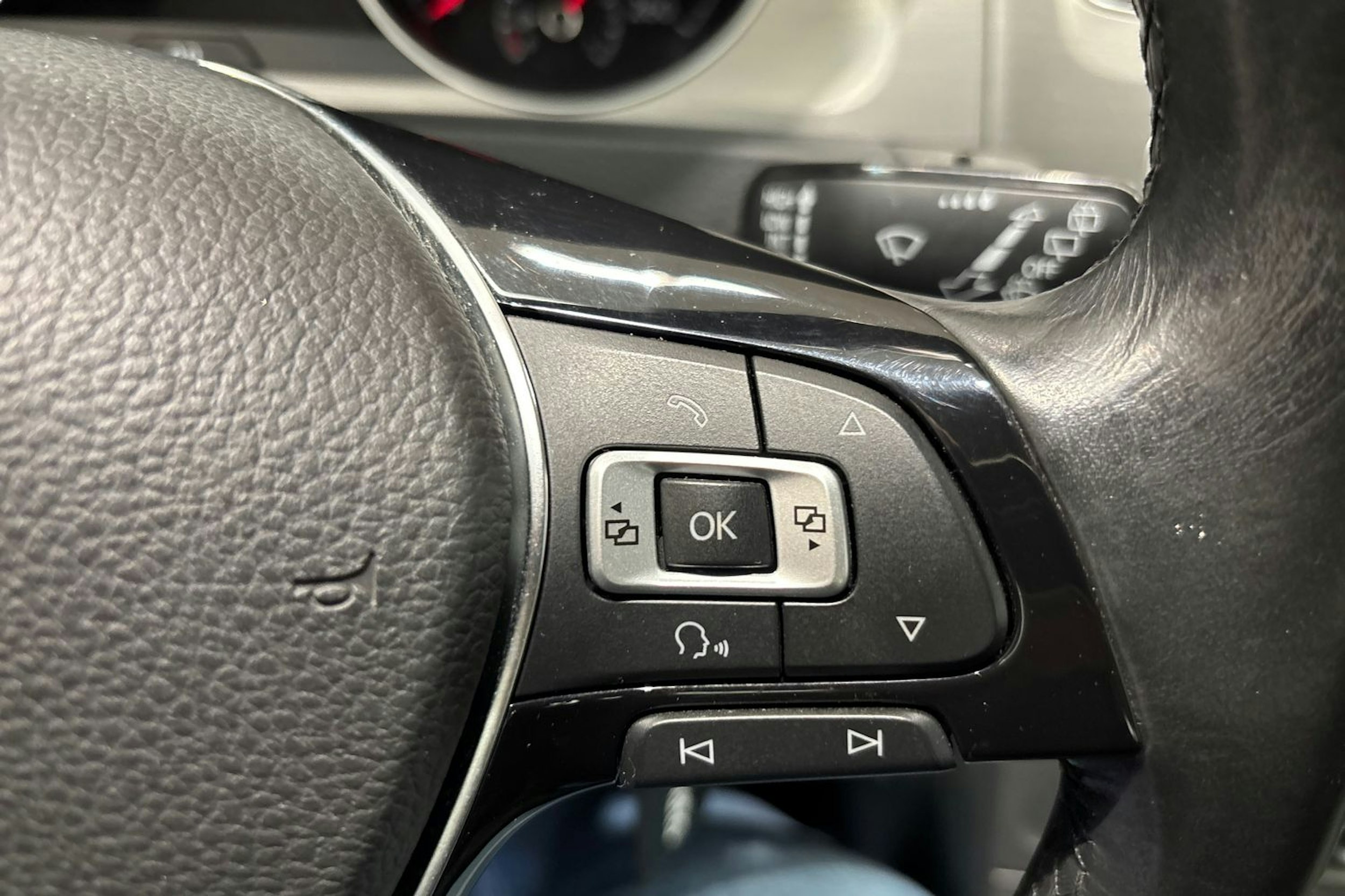 sininen Volkswagen Golf 2014 kuva 19.