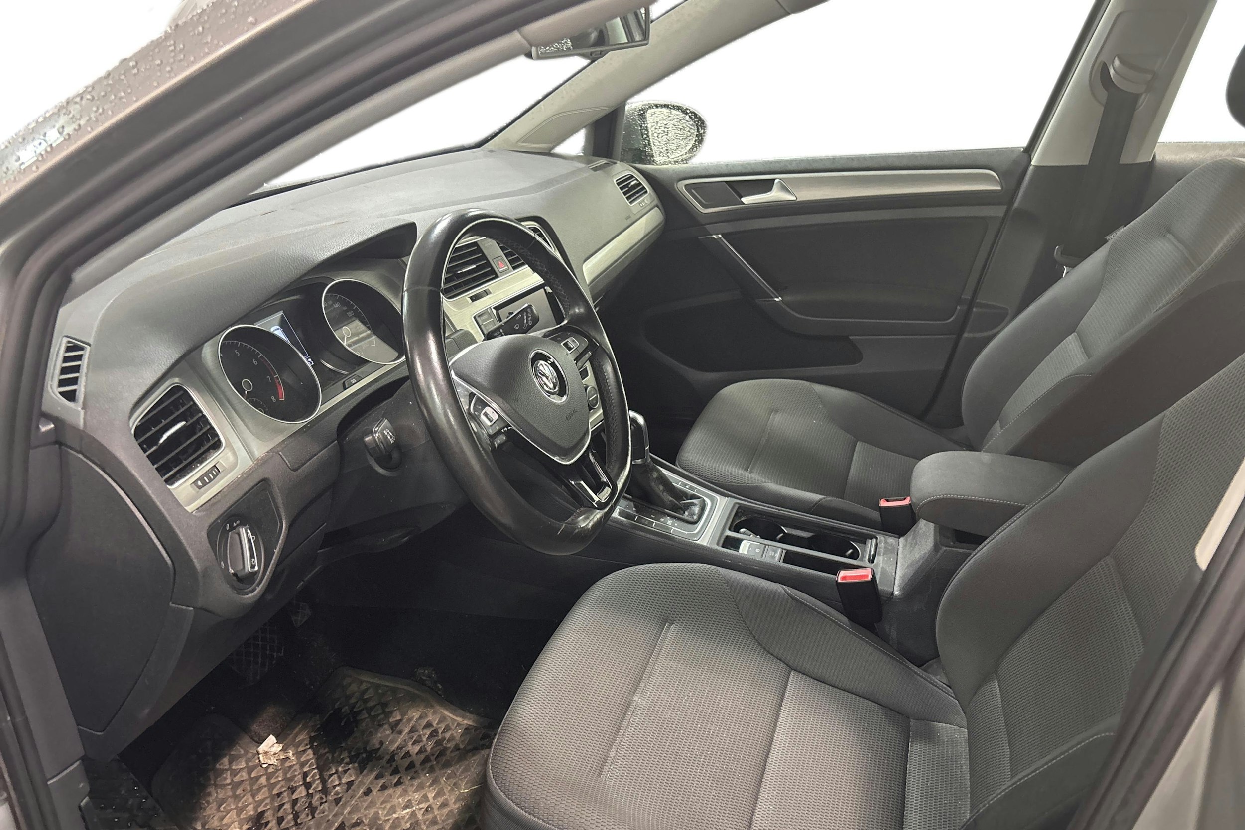 harmaa Volkswagen Golf 2014 kuva 3.