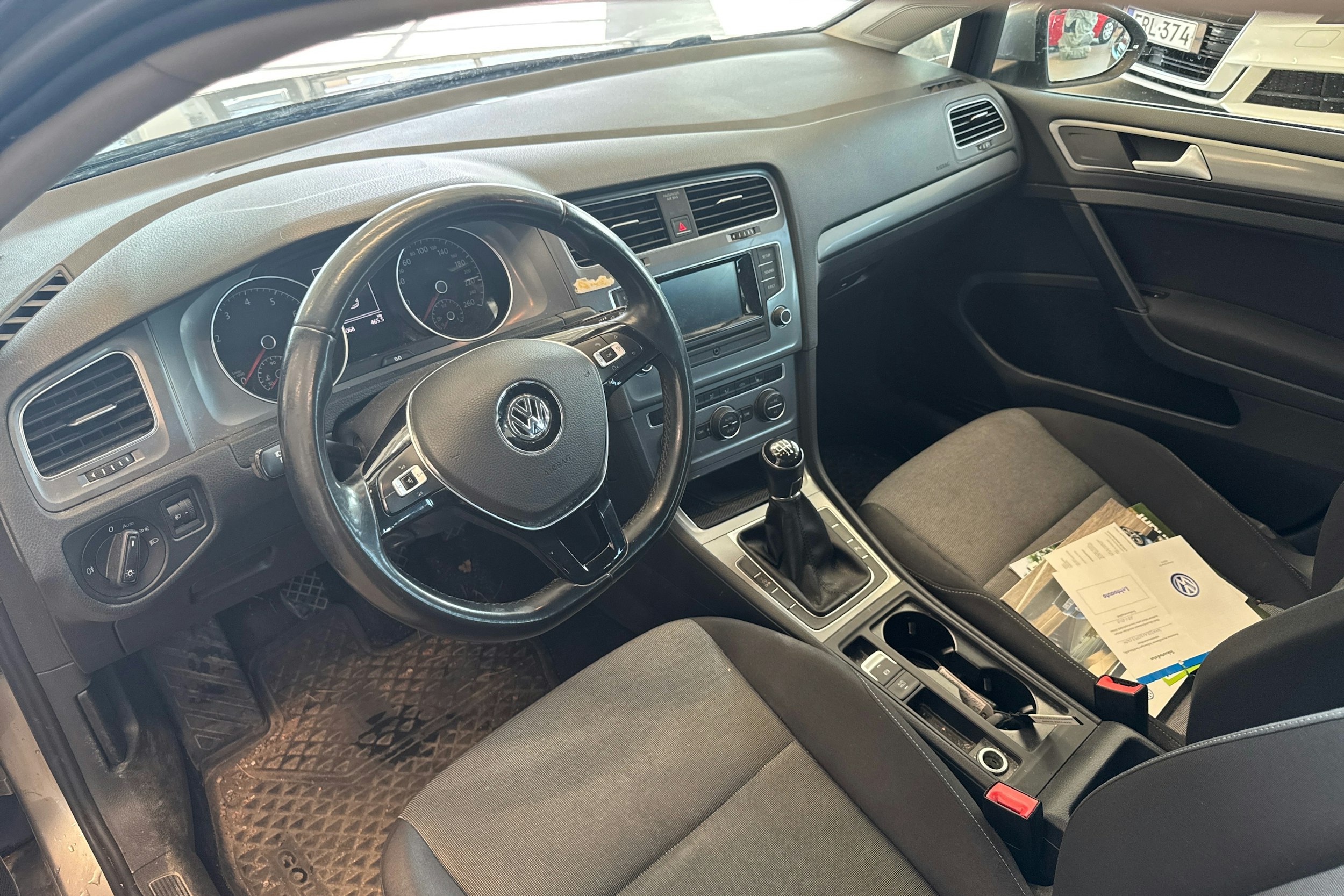 harmaa Volkswagen Golf 2014 kuva 3.