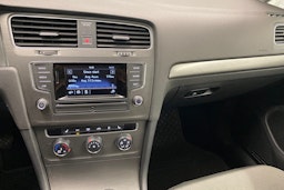 harmaa Volkswagen Golf 2014 kuva 17.