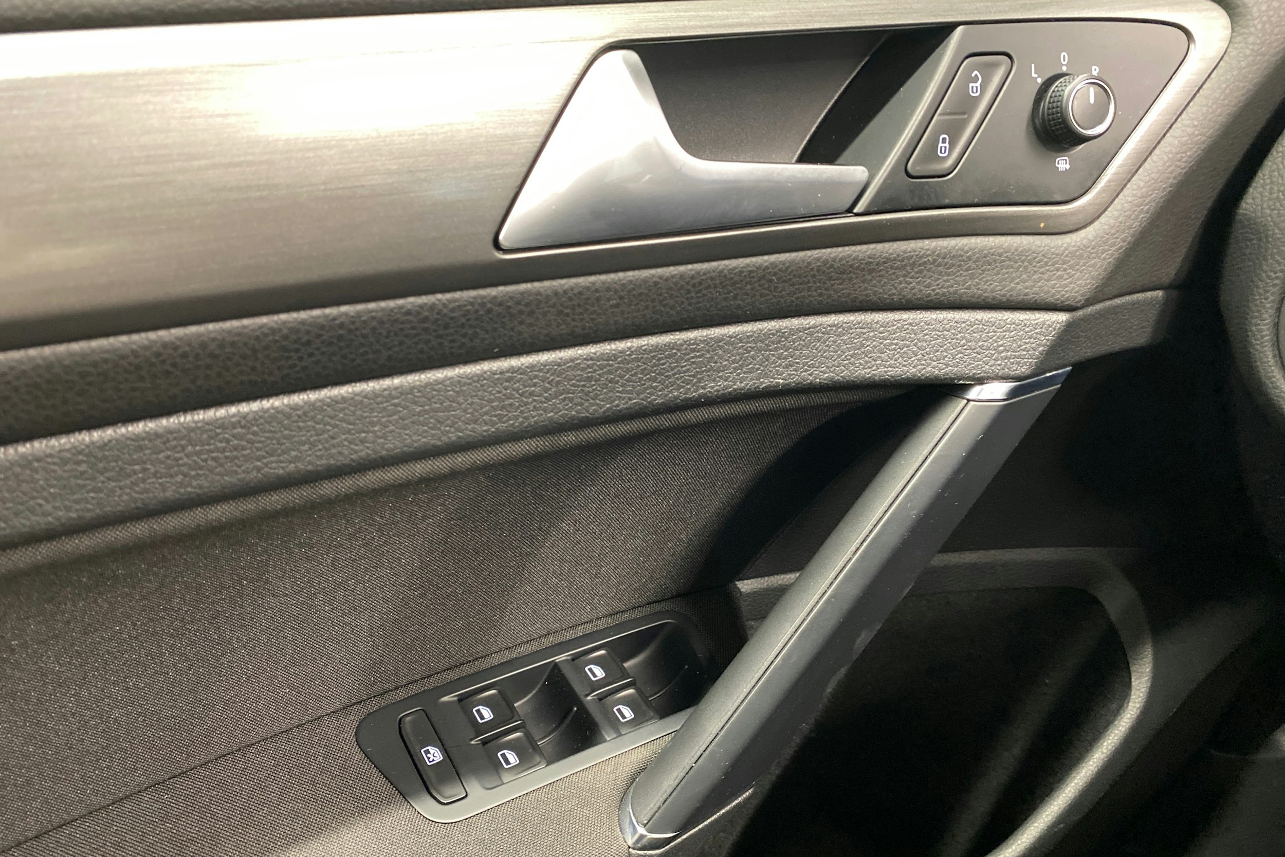 harmaa Volkswagen Golf 2014 kuva 19.