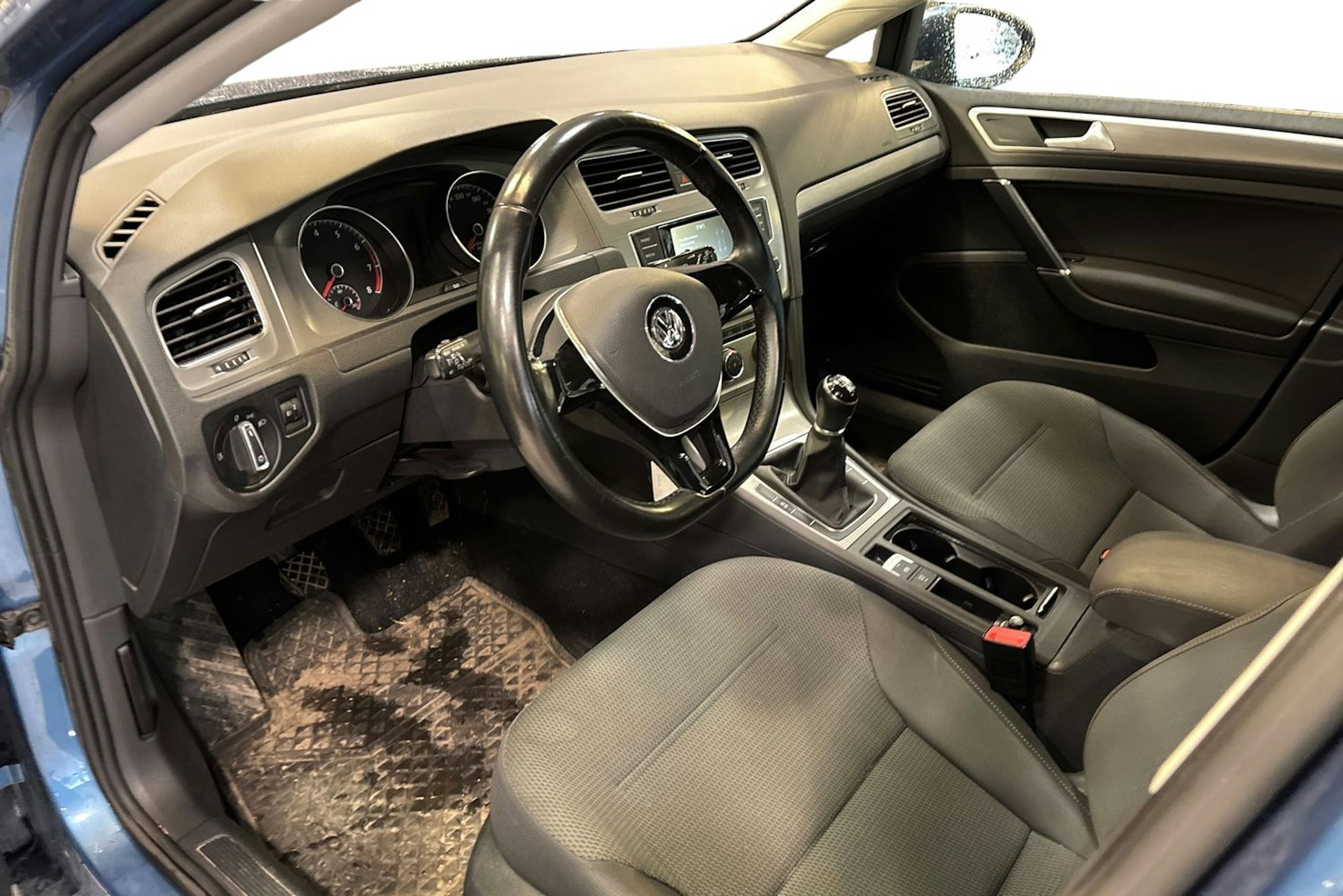 sininen Volkswagen Golf 2014 kuva 3.