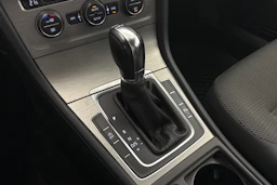 Harmaa Volkswagen GOLF 2014 kuva 23.