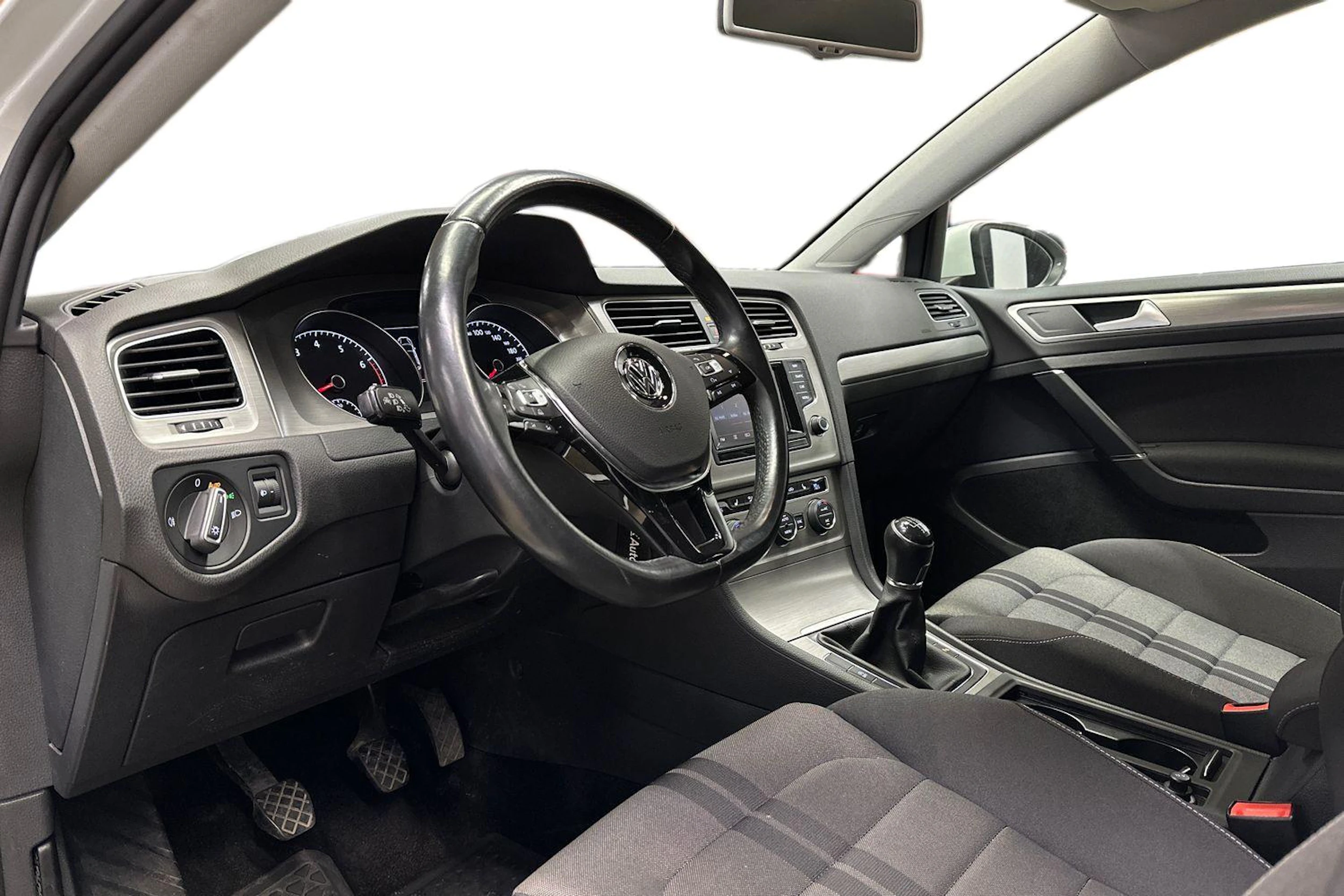 valkoinen Volkswagen Golf 2014 kuva 8.