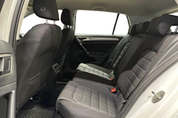 valkoinen Volkswagen Golf 2014 kuva 11.