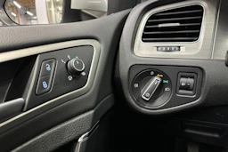 valkoinen Volkswagen Golf 2014 kuva 25.