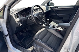 valkoinen Volkswagen Golf 2014 kuva 3.