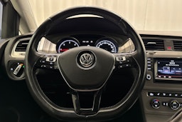 valkoinen Volkswagen Golf 2014 kuva 17.