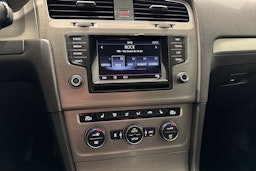 valkoinen Volkswagen Golf 2014 kuva 18.
