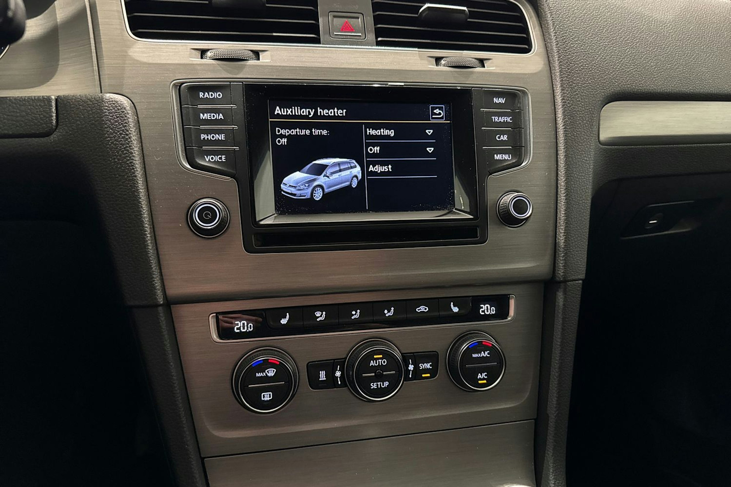 valkoinen Volkswagen Golf 2014 kuva 20.