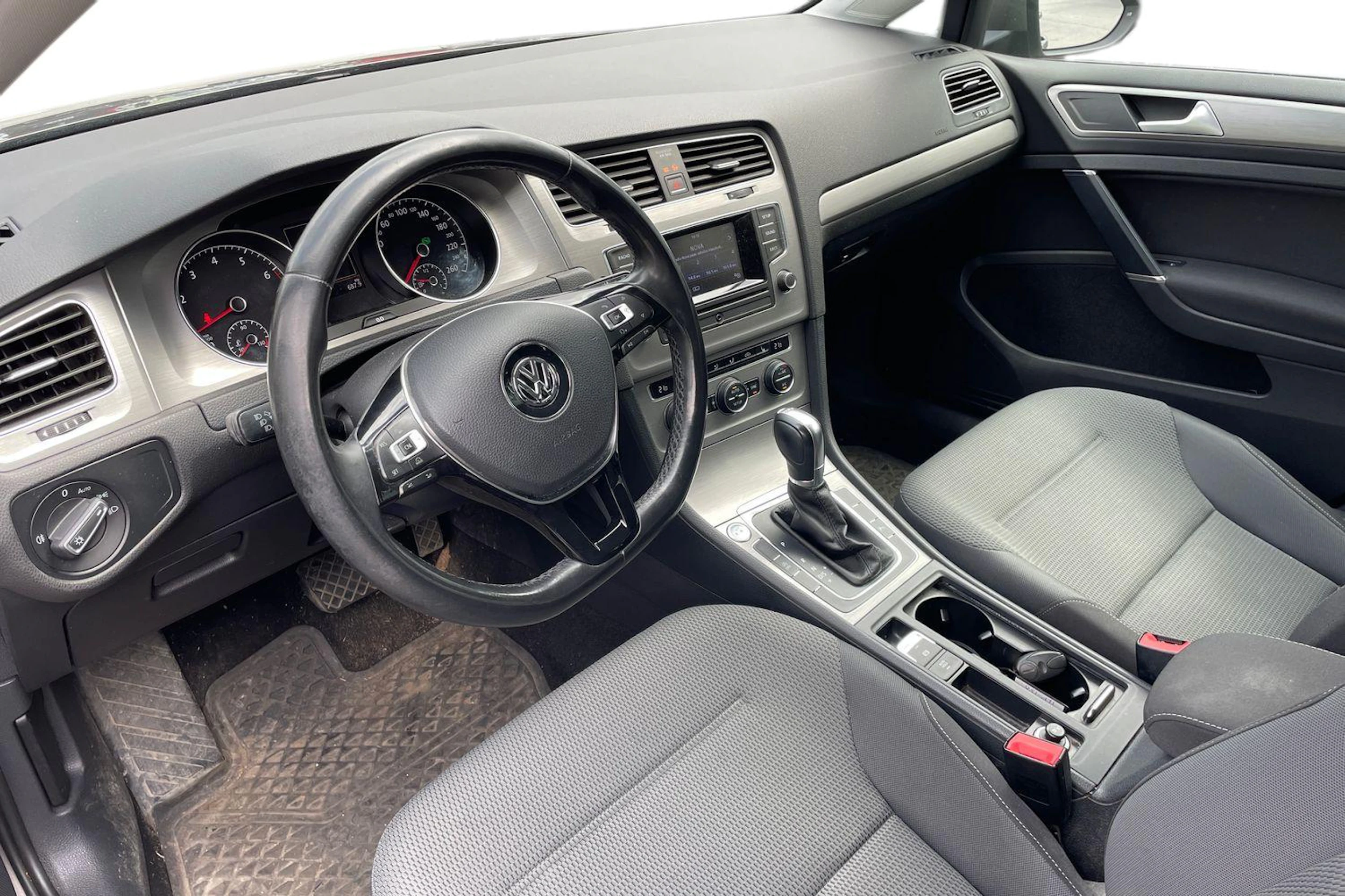 Harmaa Volkswagen GOLF 2014 kuva 3.