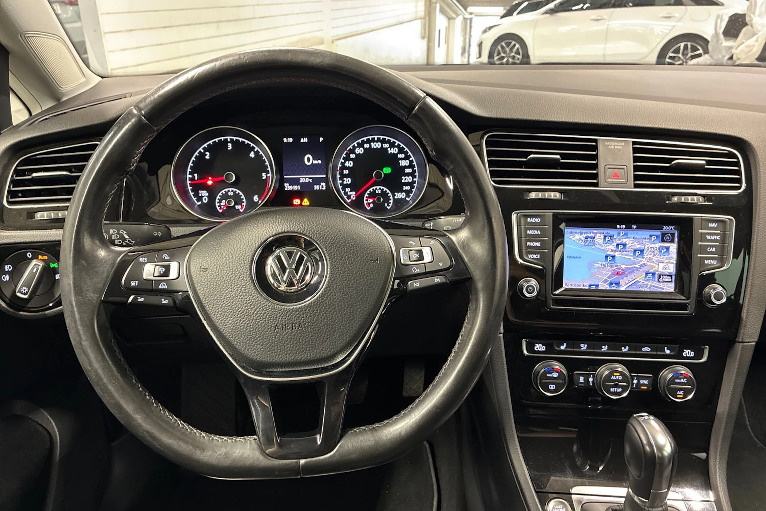 harmaa Volkswagen Golf 2014 kuva 11.