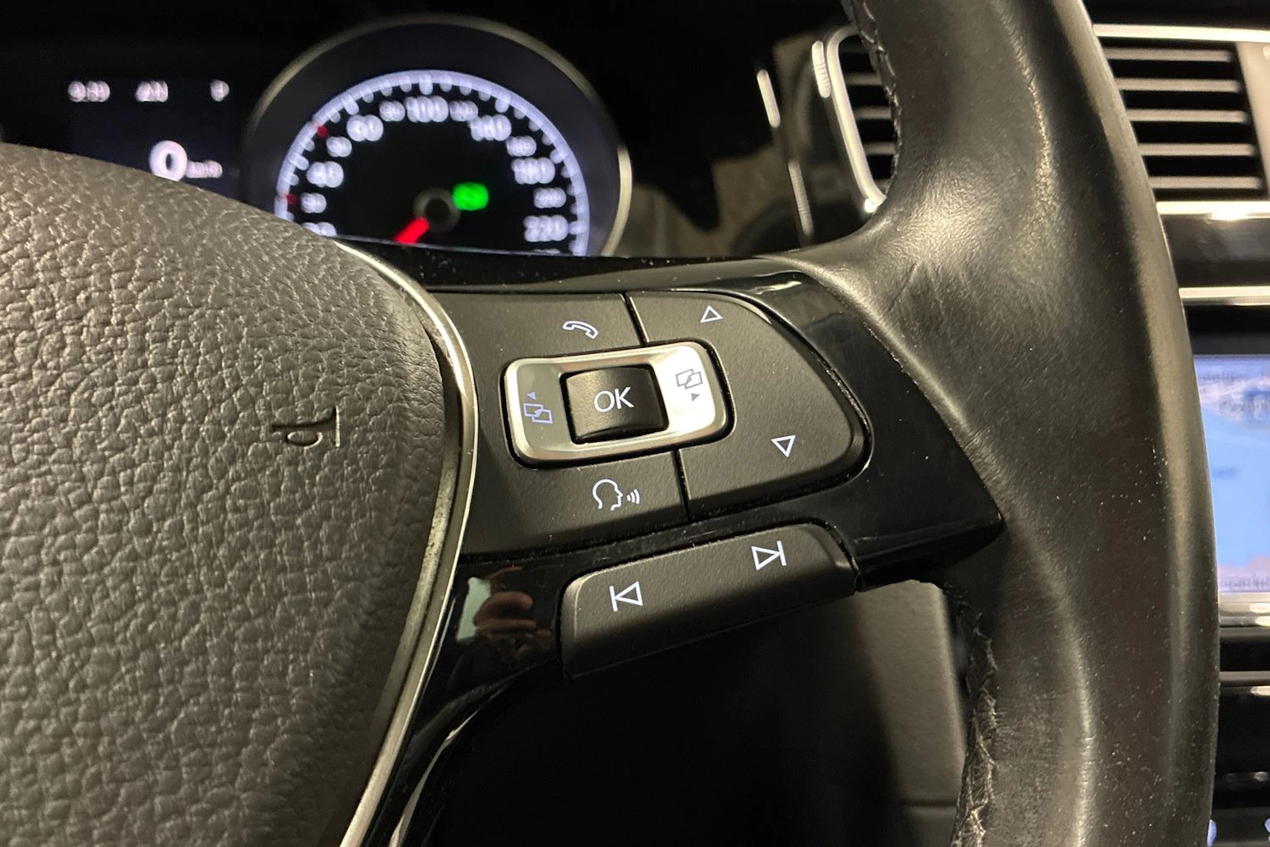 harmaa Volkswagen Golf 2014 kuva 14.