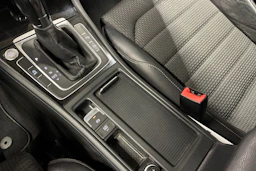 harmaa Volkswagen Golf 2014 kuva 18.