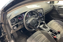 musta Volkswagen Golf 2014 kuva 7.