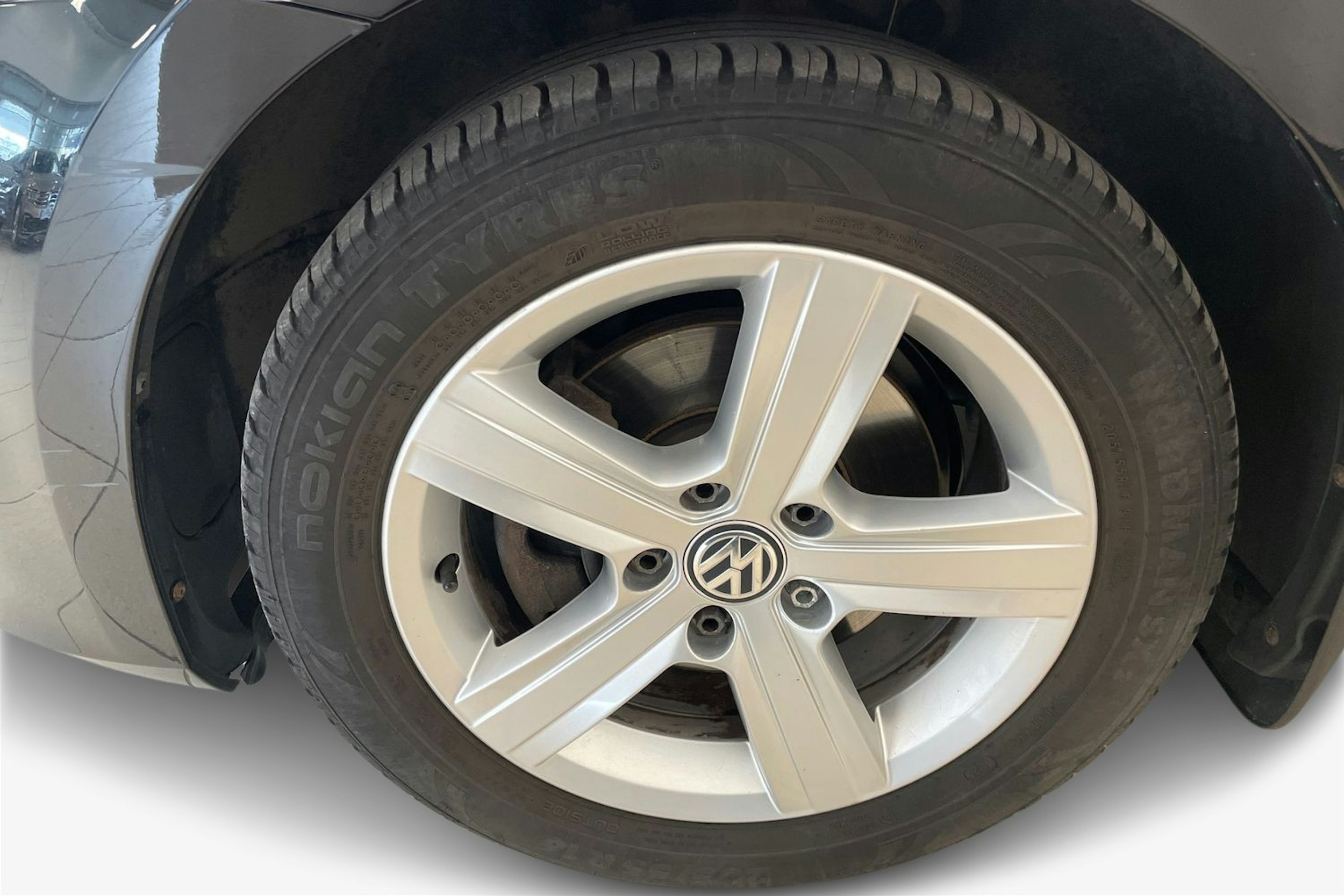 musta Volkswagen Golf 2014 kuva 11.
