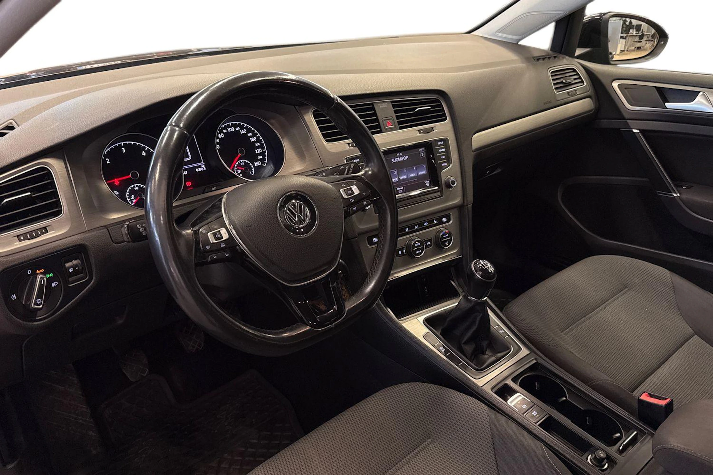 musta Volkswagen Golf 2014 kuva 6.