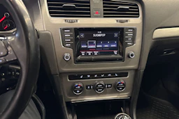 musta Volkswagen Golf 2014 kuva 14.