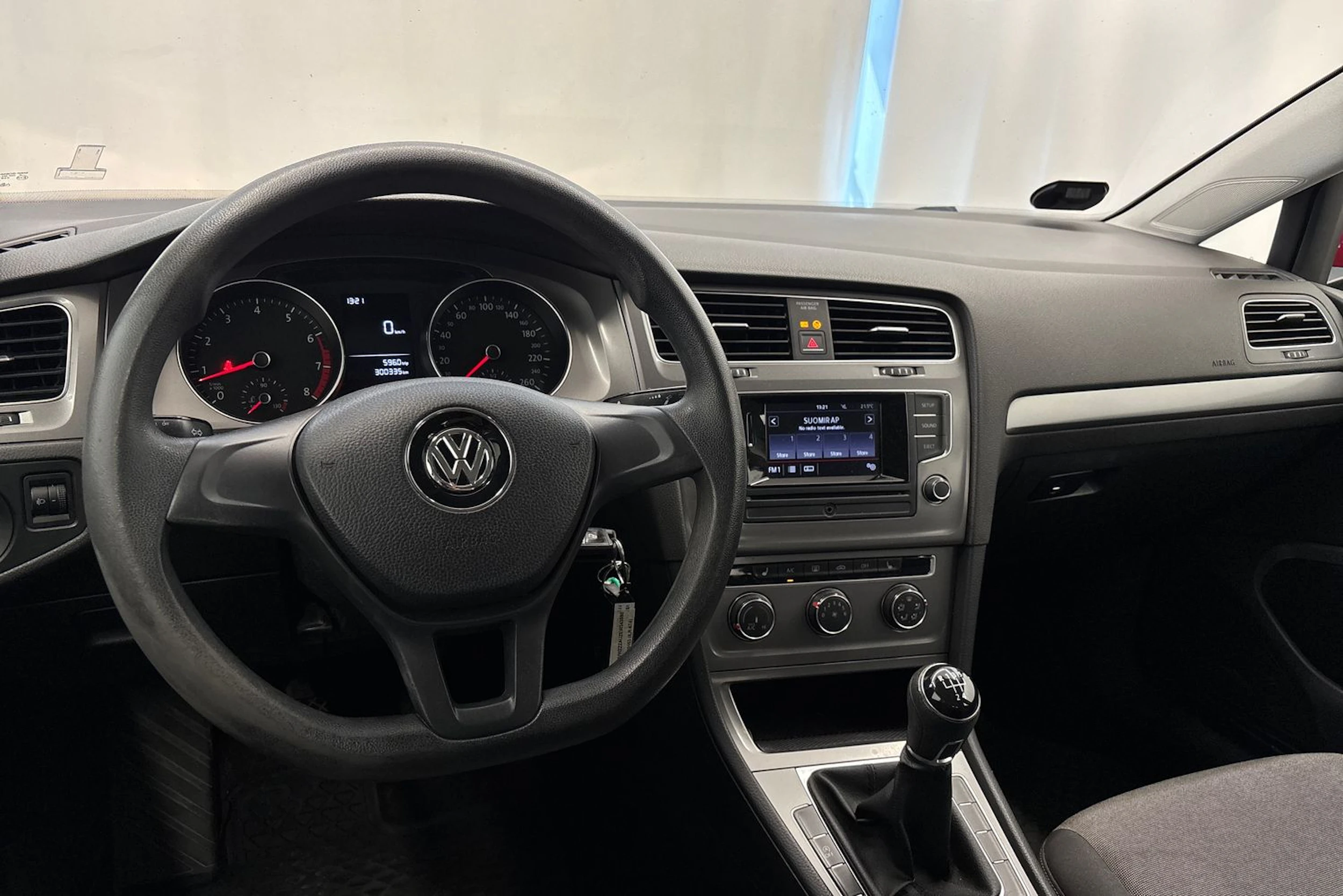 punainen Volkswagen Golf 2014 kuva 15.