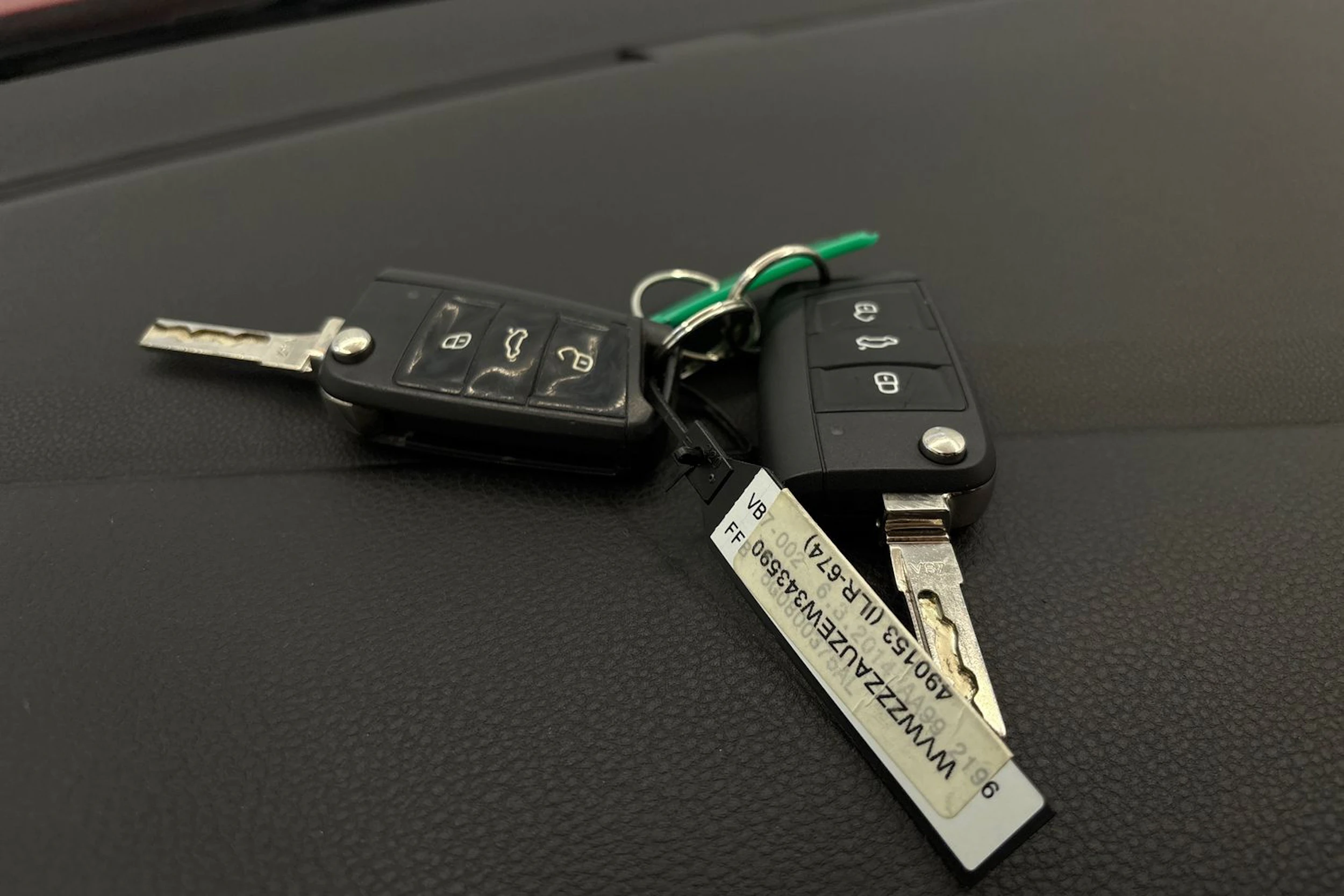 punainen Volkswagen Golf 2014 kuva 33.