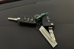 punainen Volkswagen Golf 2014 kuva 33.