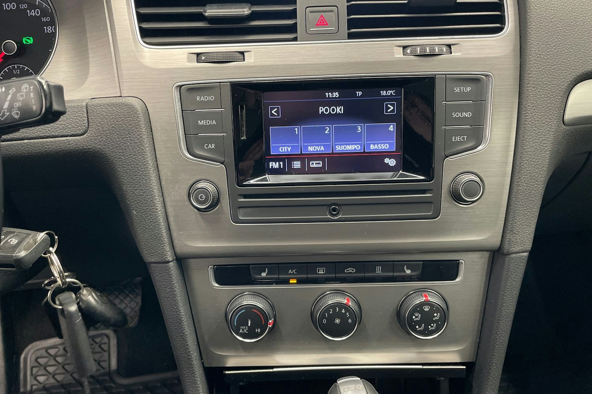 Hopea Volkswagen GOLF 2014 kuva 15.